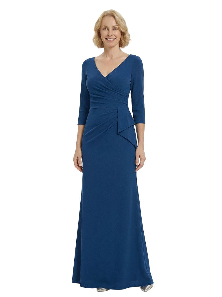 Classy Mother of The Groom Crepe Gown 3/4 Sleeve V Neck Floor-Length Formal Wedding Attire for Moms