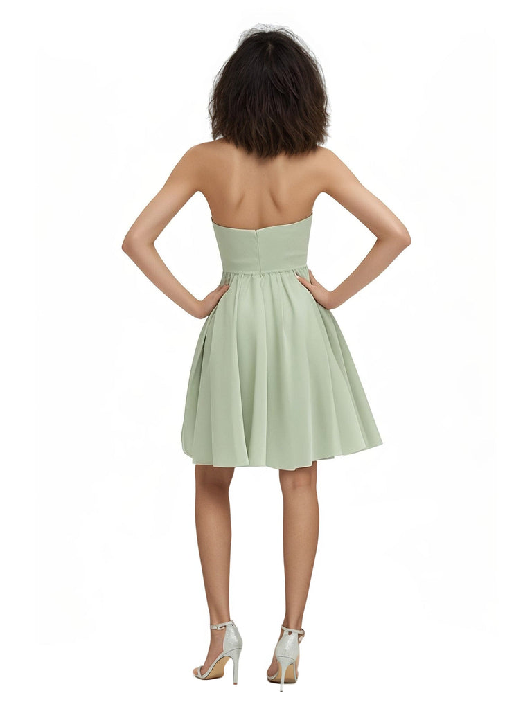 Halter A-line Chiffon Knee-Length Bridesmaid Dresses