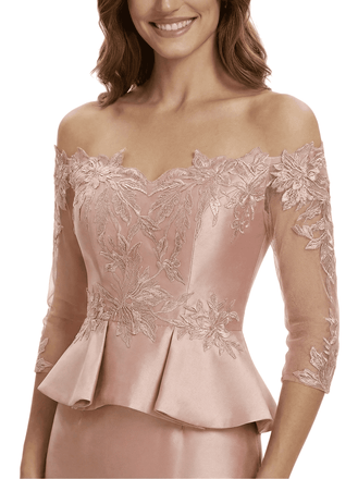 Chic Off Shoulder 3/4 Sleeves Mother Of The Bride Dress Maxi Mermaid Satin Gown with Lace Applique